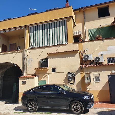 Royal Palace Gate Hotel San Nicola La Strada Buitenkant foto