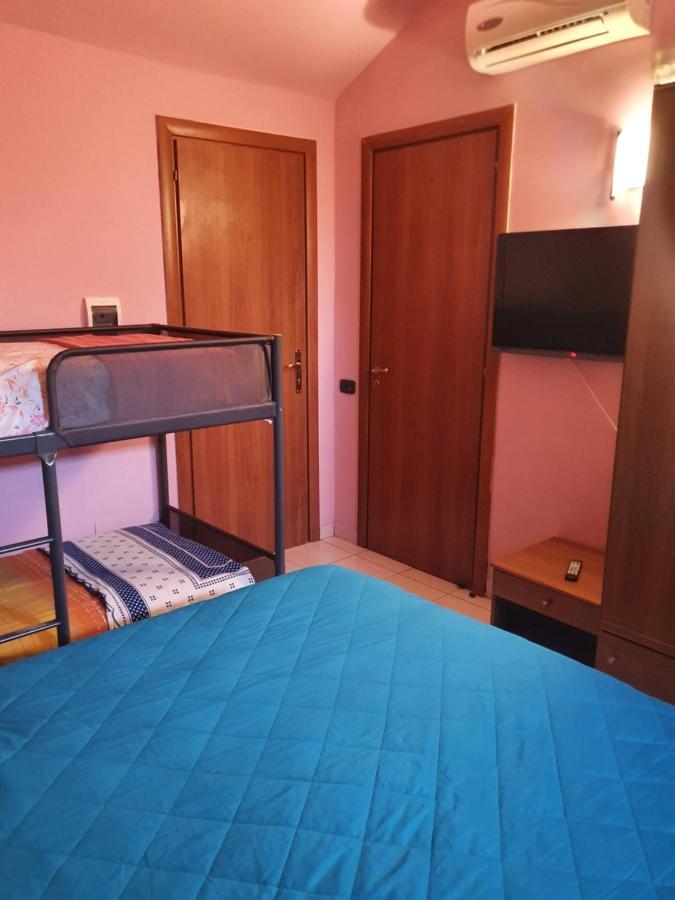Royal Palace Gate Hotel San Nicola La Strada Buitenkant foto